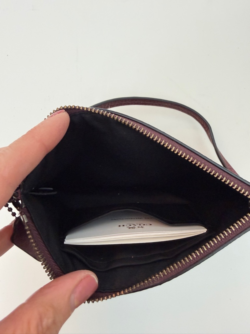 *New* Coach Metallic Cherry Glitter Small Wristlet - Picture 4 of 4